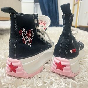 Converse 2022 Run Star Hike High 'Valentine's With Love ❤️- SOLD 🛍️